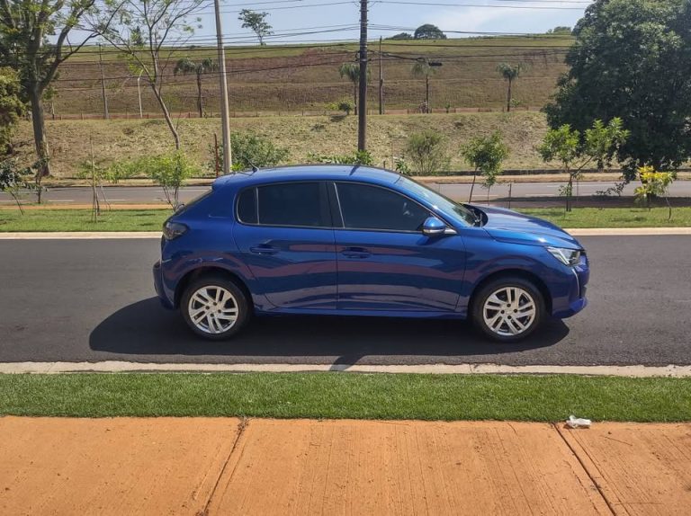 PEUGEOT 208 ACTIVE 1.6 AUTOMÁTICO 2022