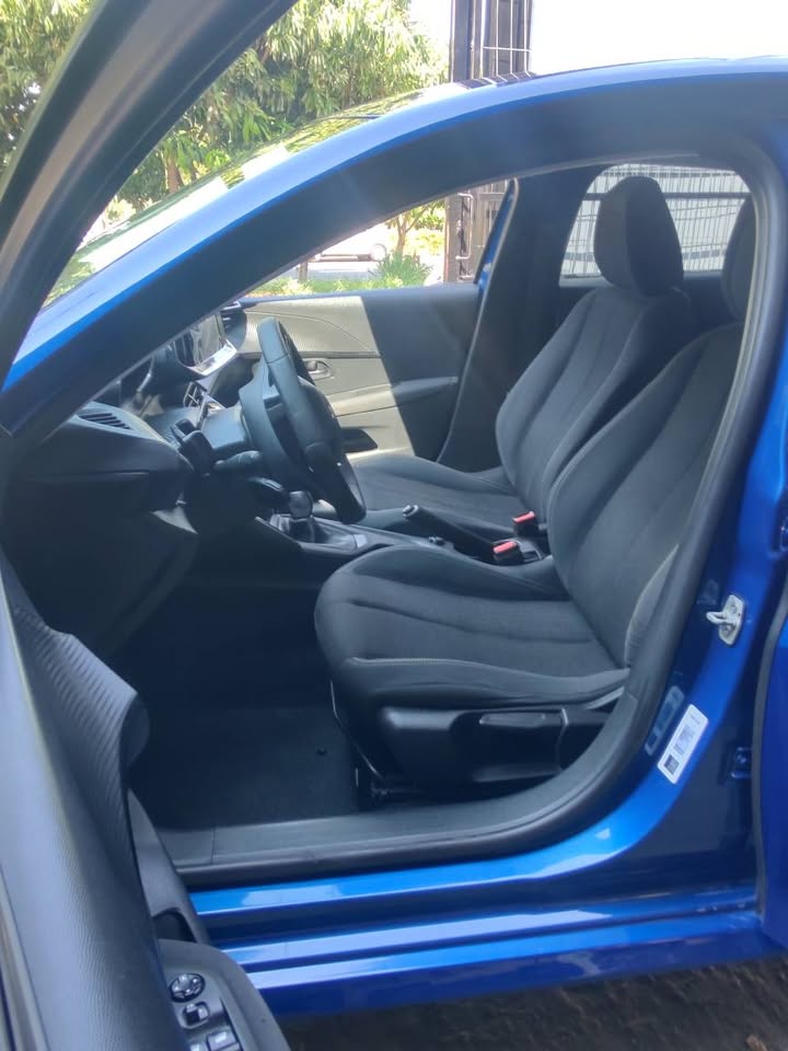 PEUGEOT 208 ACTIVE 1.6 AUTOMÁTICO 2022