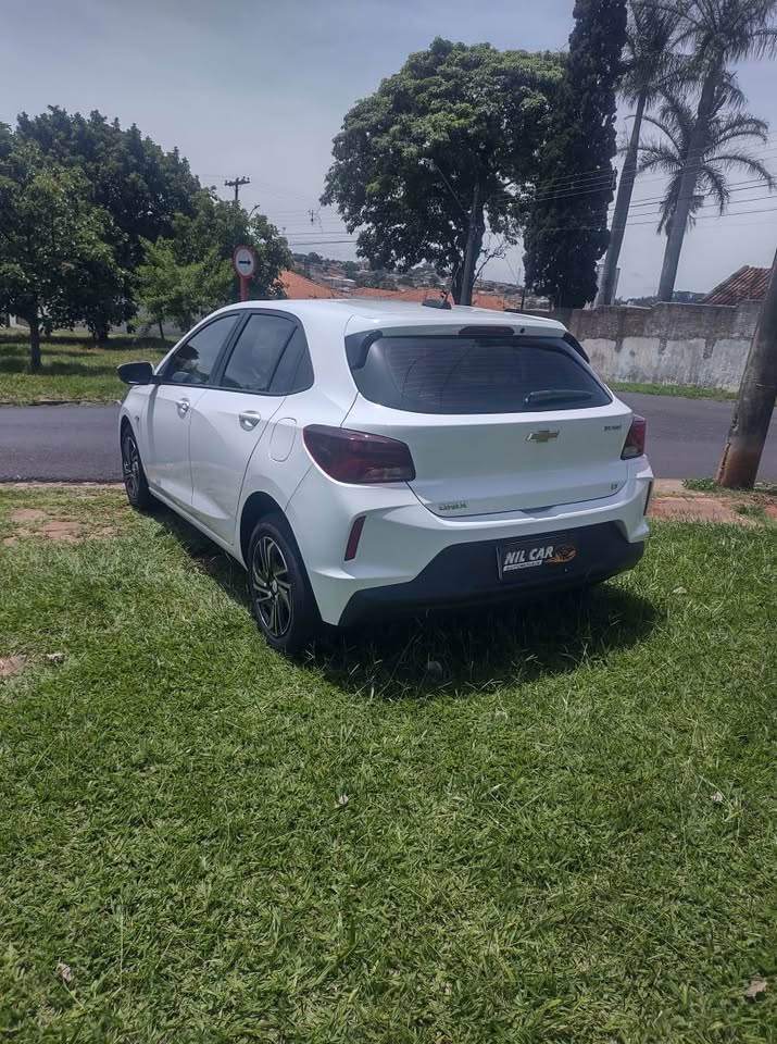 ONIX LT TURBO 1.0