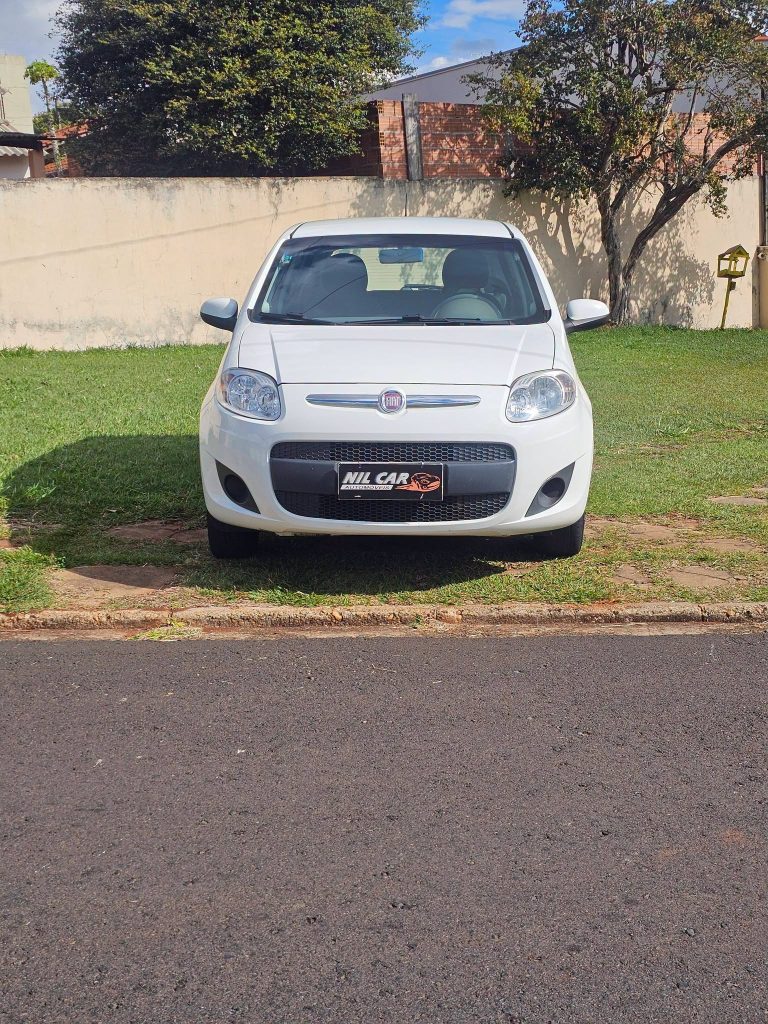 FIAT PALIO ATTRACTIVE 2015