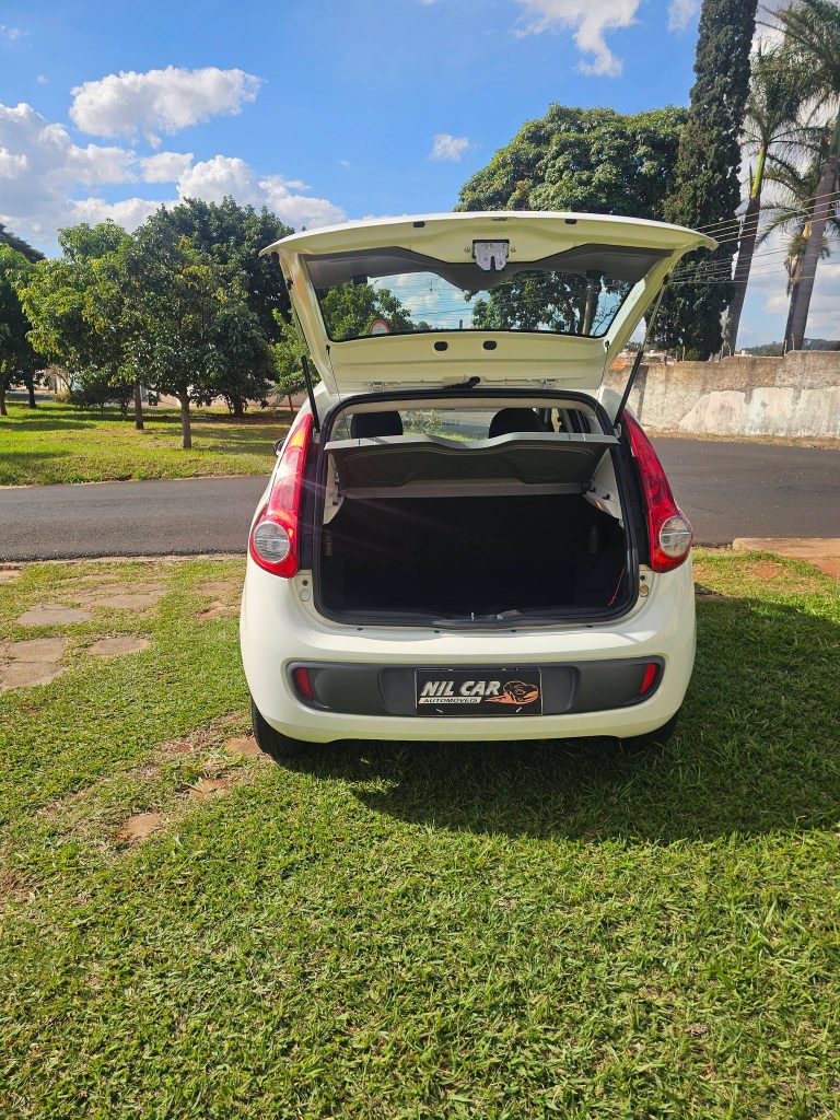 FIAT PALIO ATTRACTIVE 2015