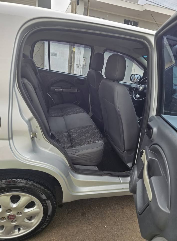 FIAT UNO VIVACE 2013