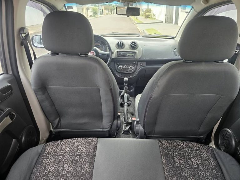 FIAT UNO VIVACE 2013