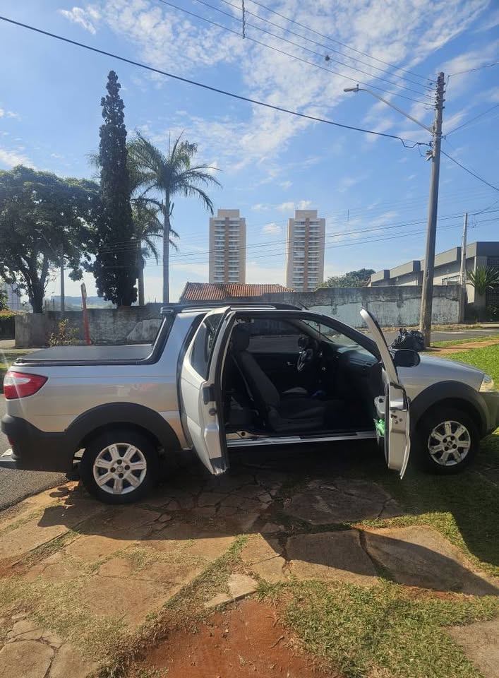 FIAT STRADA WORKING CABINE DUPLA 1.4 FLEX 2016