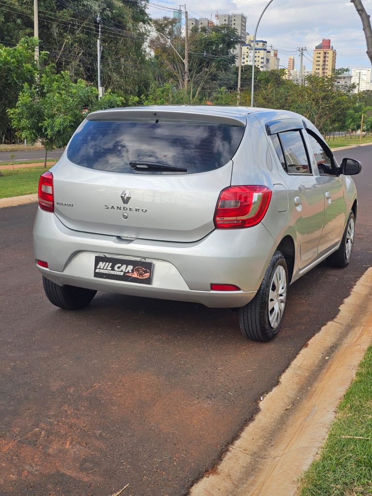 RENAULT SANDERO 1.0 Auth 2017