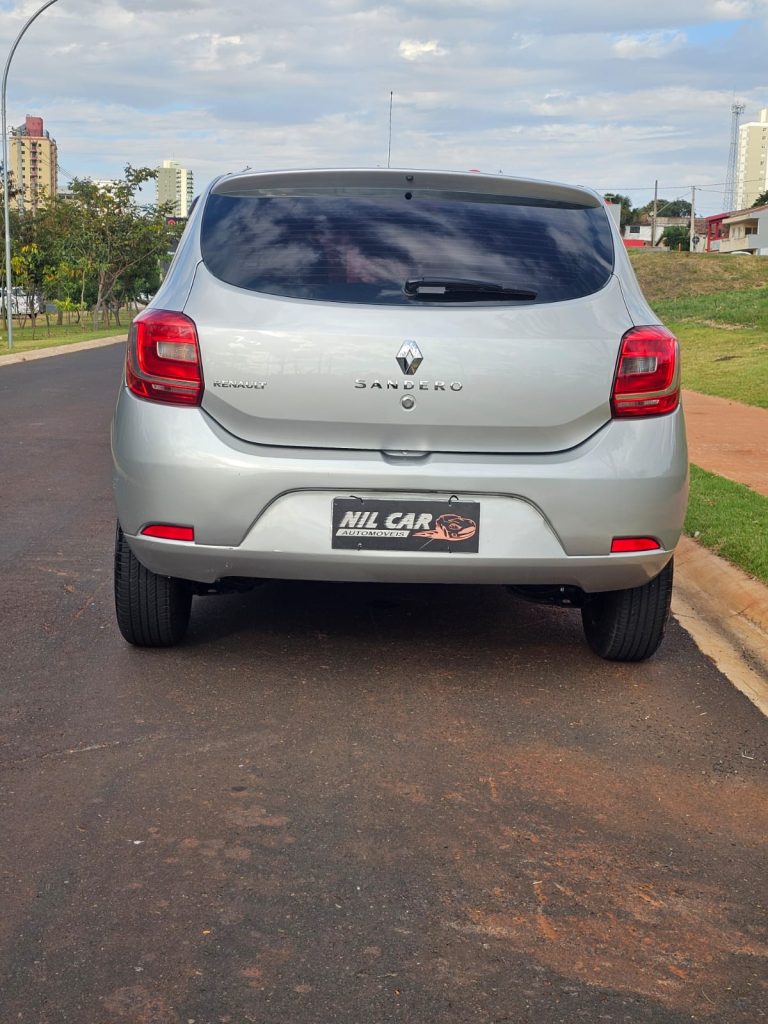 RENAULT SANDERO 1.0 Auth 2017